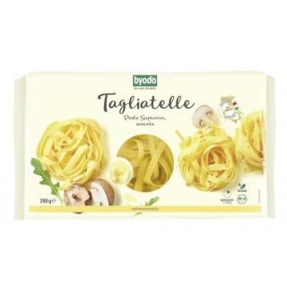 Tagliatelle in Nesterform semola